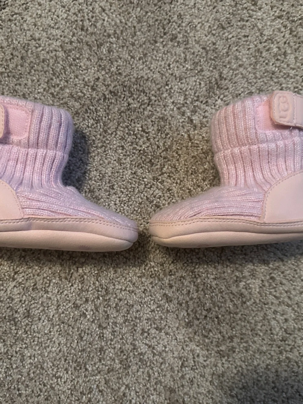 UGG Pink Ribbed Knit Baby Walker Boots Size 02/03